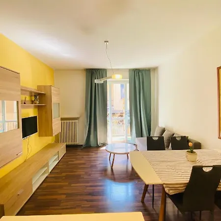 Appartmentslapiazzetta -1-2-6 * Sesto Calende